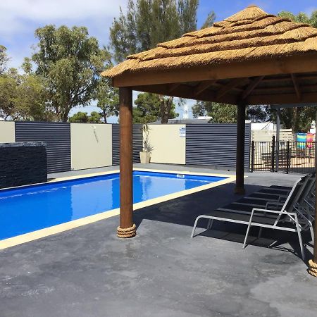 Ceduna Foreshore Caravan Park Ngoại thất bức ảnh
